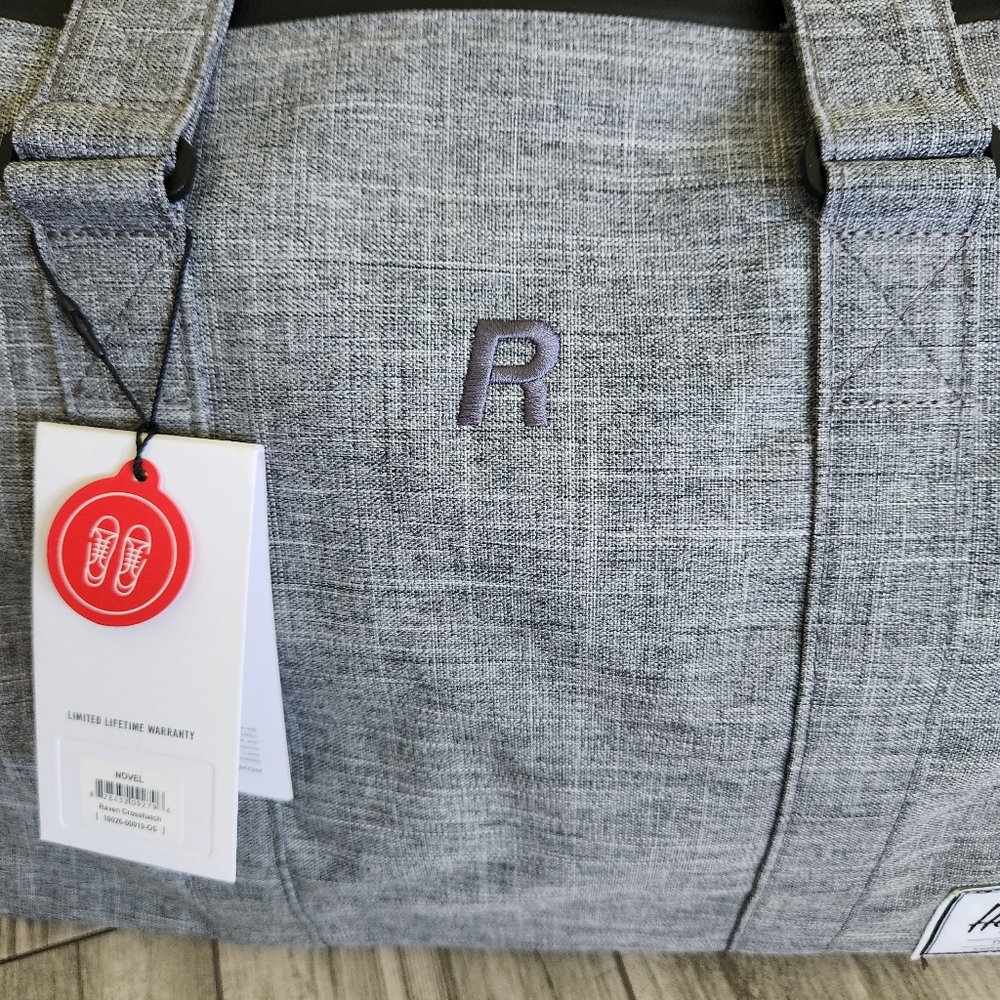 Herschel Supply Co. Novel Duffel Bag Grey Travel Gym Weekend Over Night - Picture 4 of 11